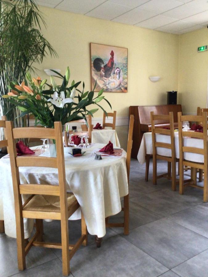 Hotel Restaurant Les Touristes Вал-ле-Бан Екстериор снимка