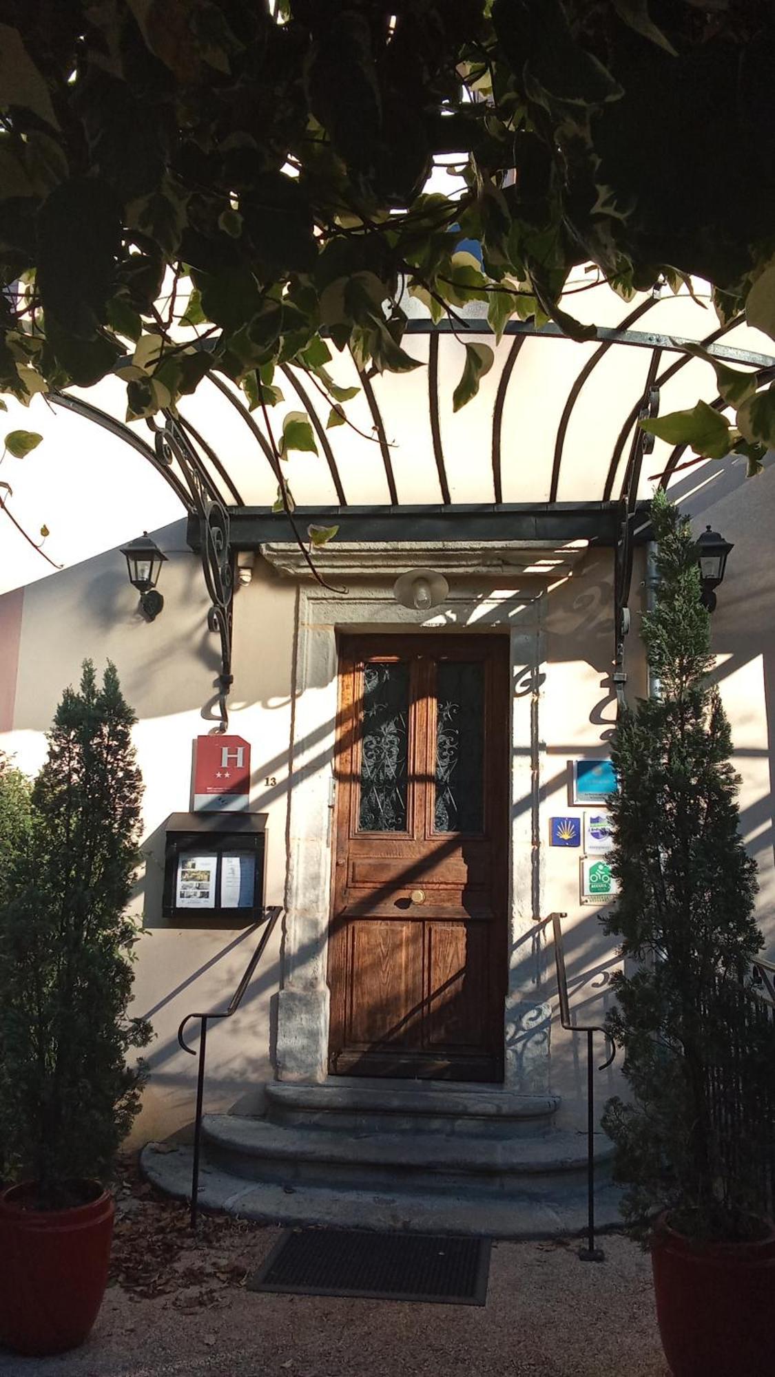 Hotel Restaurant Les Touristes Вал-ле-Бан Екстериор снимка