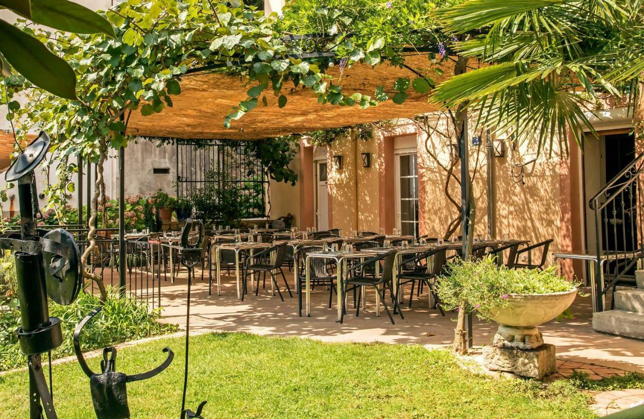 Hotel Restaurant Les Touristes Вал-ле-Бан Екстериор снимка